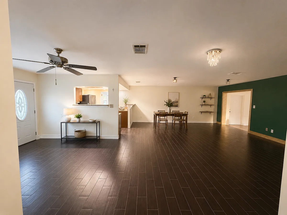 Building Photo - 10756 Larissa St