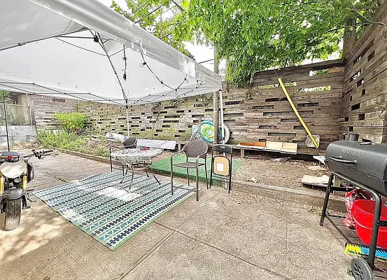 Rented by Reavis | media 16