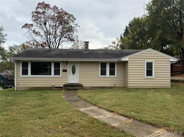 410 E Beaumont Ave, Greenville, IL 62246