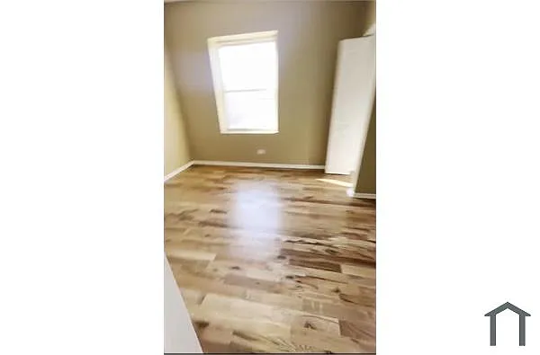 Building Photo - 3118 W Polk St #3
