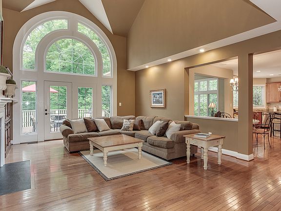4th image of 43609 Emerald Dunes Pl