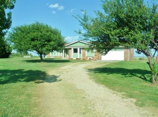2016 South Rd, Eureka, KS 67045