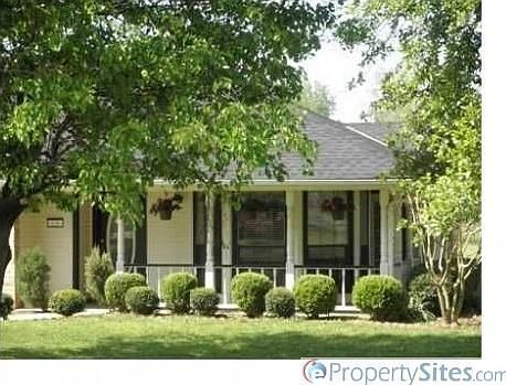 2nd image of 120 Byrd Cir