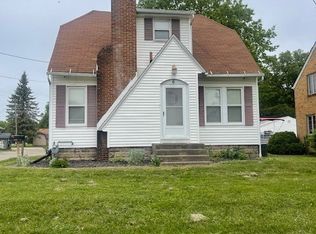 6 Bender St NE, Navarre, OH 44662