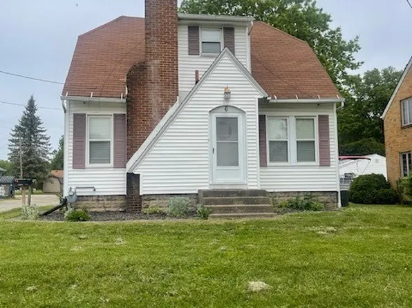 6 Bender St NE, Navarre, OH 44662