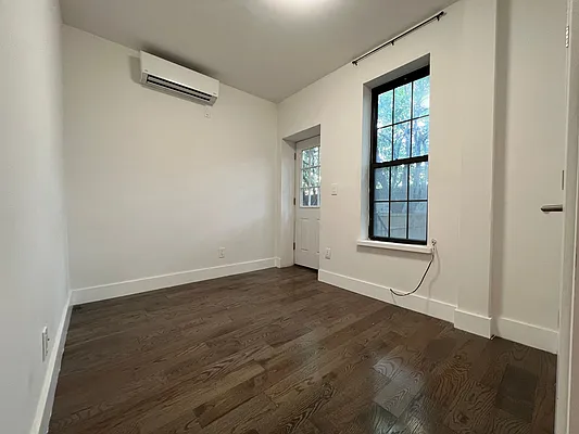 Rented by Yup Realty LLC | media 26