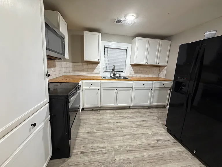 117 Hackberry St — Photo 11