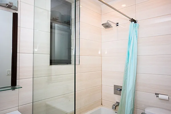 Rented by Nooklyn NYC LLC | media 8