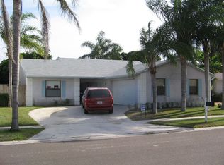 5886 Lincoln Cir W, Lake Worth, FL 33463