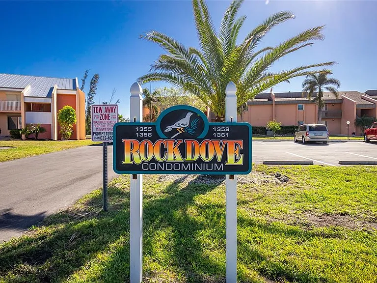 1358 Rock Dove Ct #7 — Photo 4