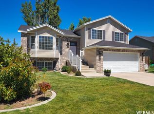 1215 Sandi St, Layton, UT 84041