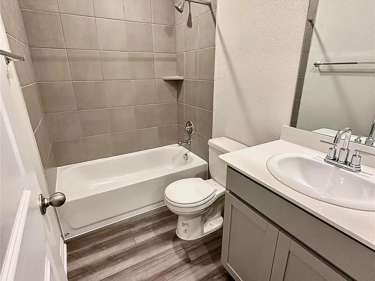 120 Oakdale Meadows Ln — Photo 9