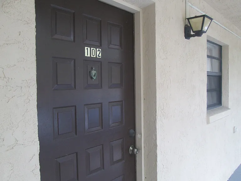 205 Palmetto Ave #102 — Photo 11