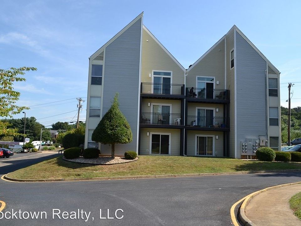2nd image of 1342 Hunters Rd APT L