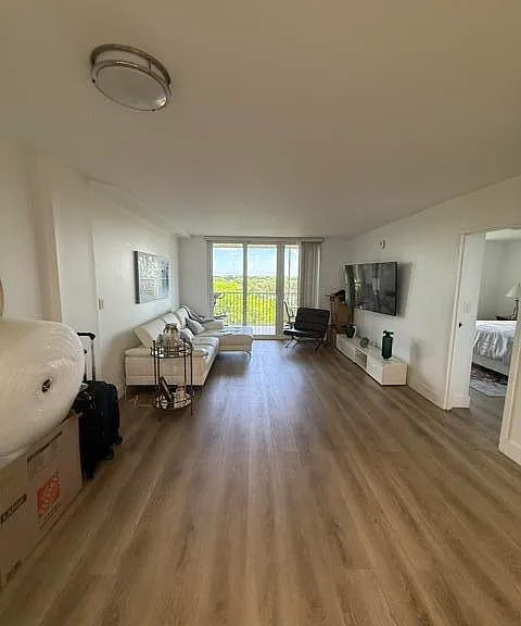 250 Jacaranda Dr #804 — Photo 12
