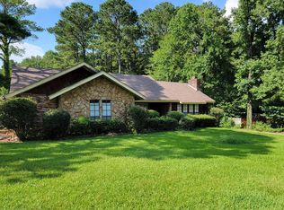 402 Trailwood Dr, Clinton, MS 39056