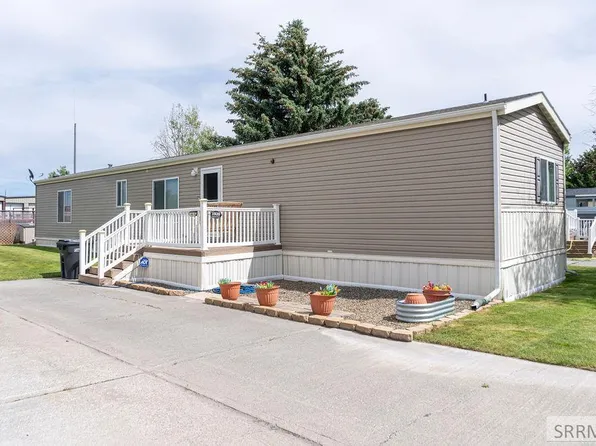 1920 Whispering Pine Dr, Idaho Falls, ID 83402