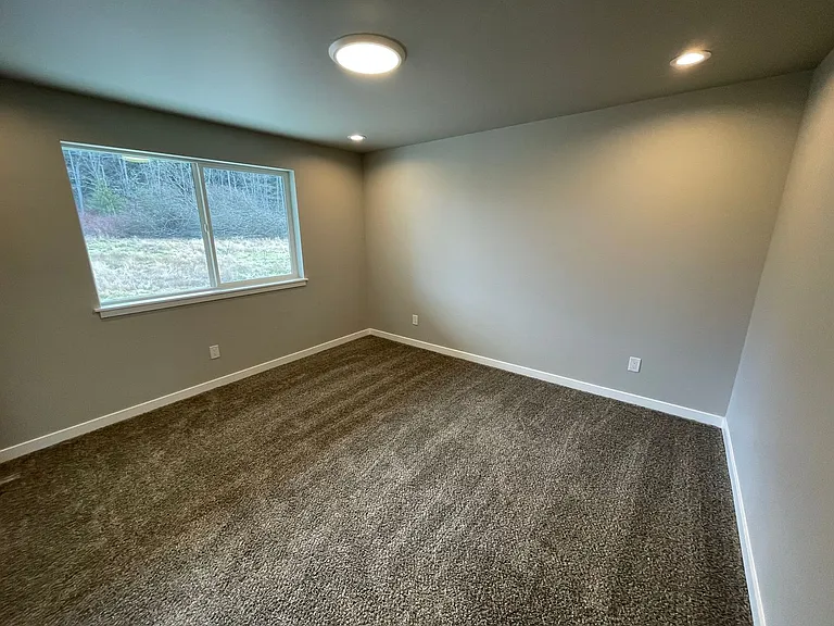 2707 Oakes Ave — Photo 14