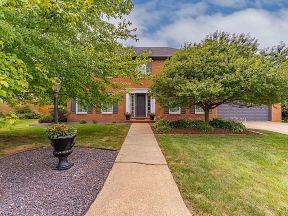 2nd image of 229 Plaza Dr