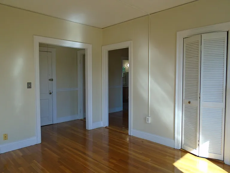 Craigie Cir — Photo 29