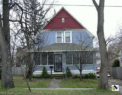 1st image of 118 Columbus St