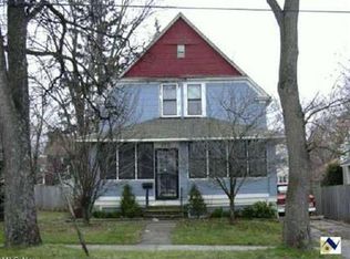 118 Columbus St, Bedford, OH 44146