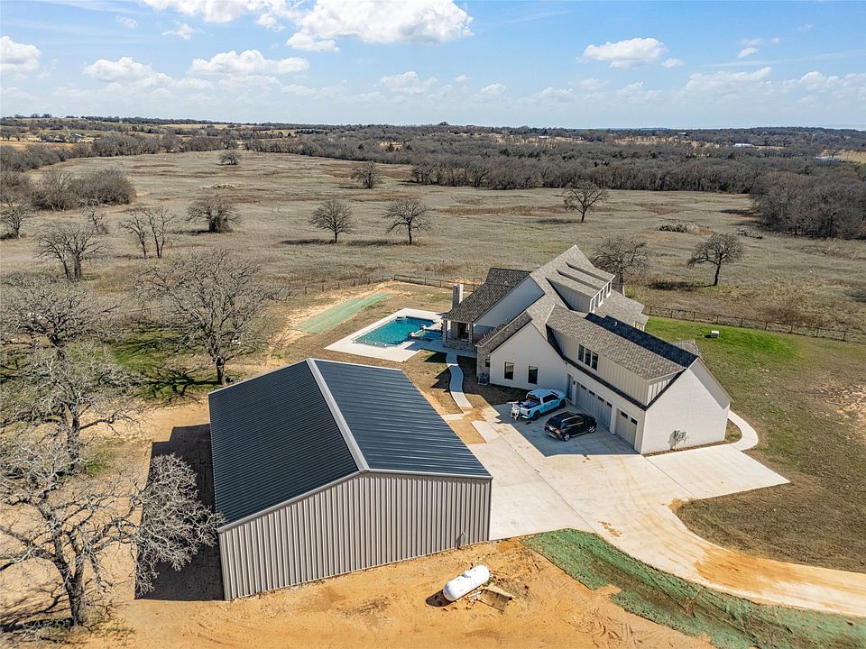 1st image of 623 Lake Valley Rd