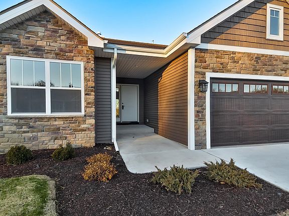 4th image of 5708 Willow Creek Ln
