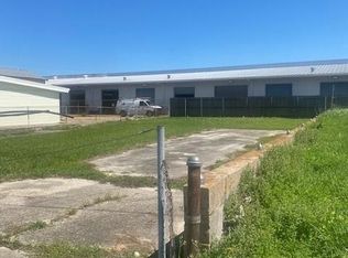 1525 Whitney Ave, Gretna, LA 70056