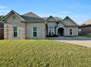 2978 Summit Dr, Fultondale, AL 35068