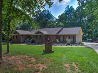 1833 Neelley Rd, Pleasant Garden, NC 27313