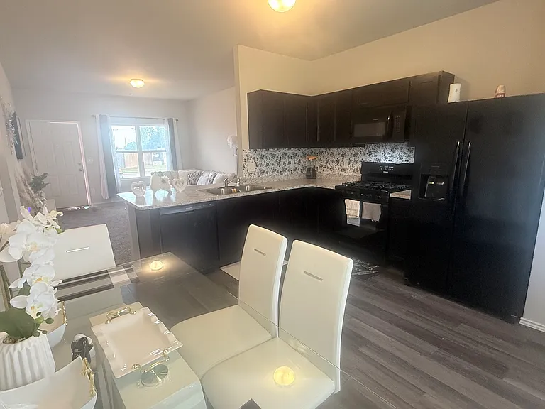839 W Judy Dr — Photo 16