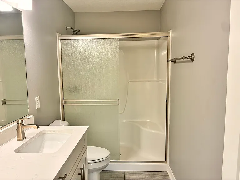 2324 SE Parkview Crossing Dr — Photo 17