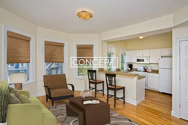 55 Ashford St #4B