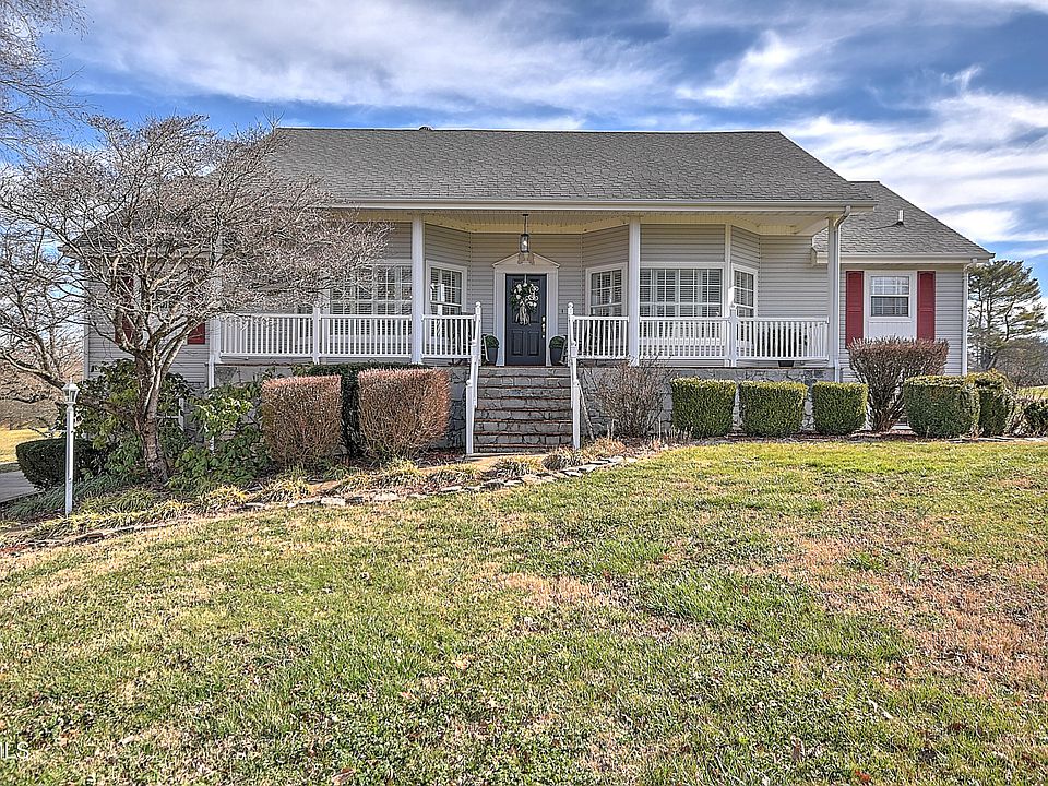 1st image of 70 Par Ln