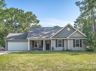 1284 Sand Oak Dr, Lugoff, SC 29078