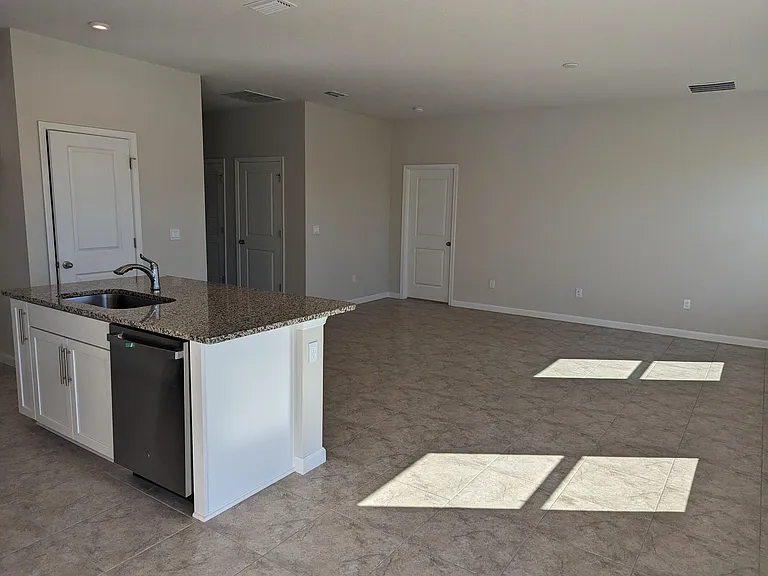 10644 SW Vasari Way — Photo 25