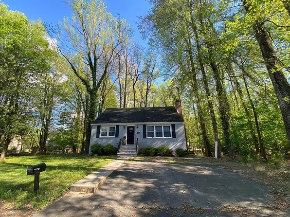 24 Naylor Ave, Clementon, NJ 08021