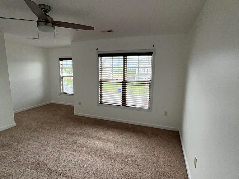 608 Cheltenham Dr — Photo 29
