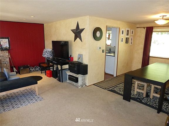 3rd image of 7909 Westshore Drive SW