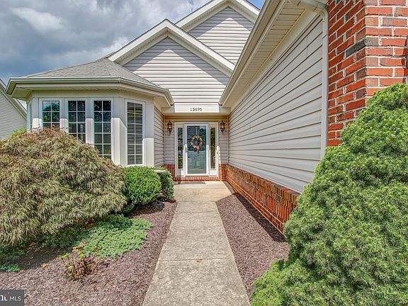 2nd image of 13696 Paddock Ct