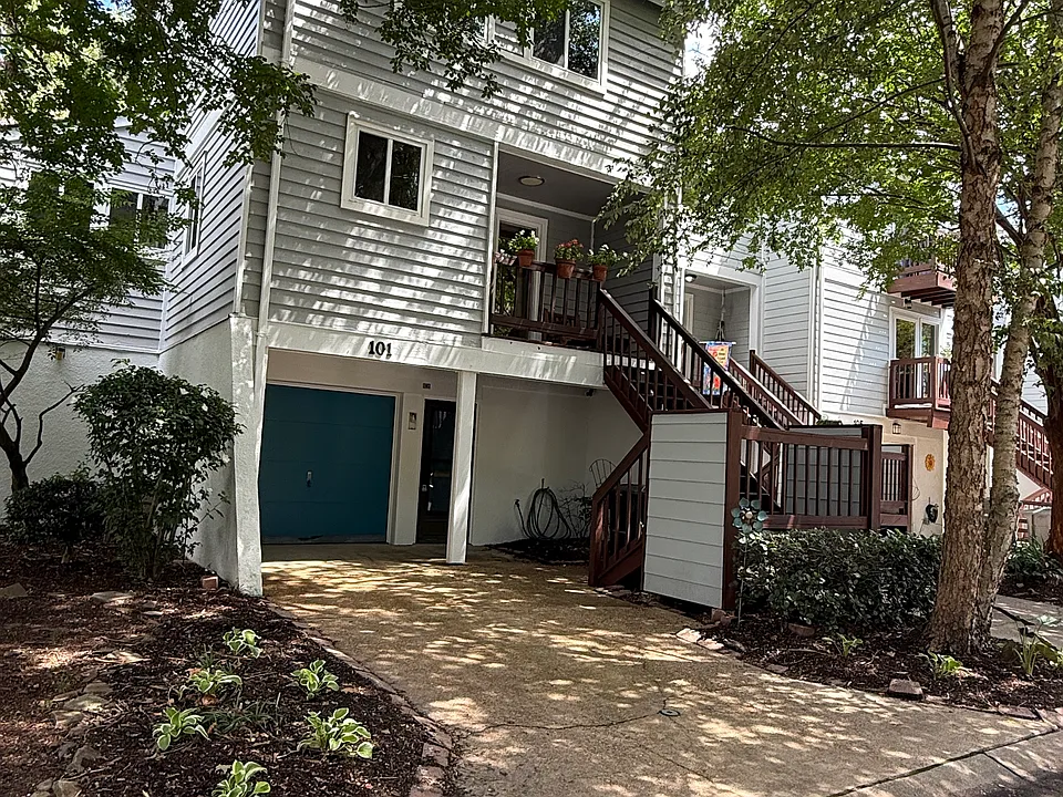 101 Mill Point Dr