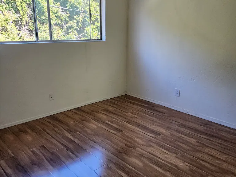 3840 Inglewood Blvd #16 — Photo 2