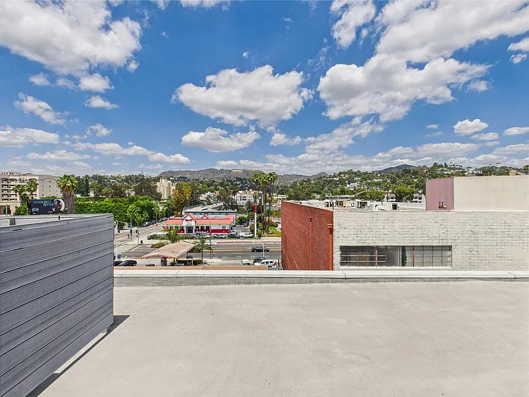 The Carlton At Hollywood — Photo 28