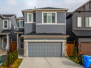 201 W Creekstone Path SW, Calgary, AB T2X4P3