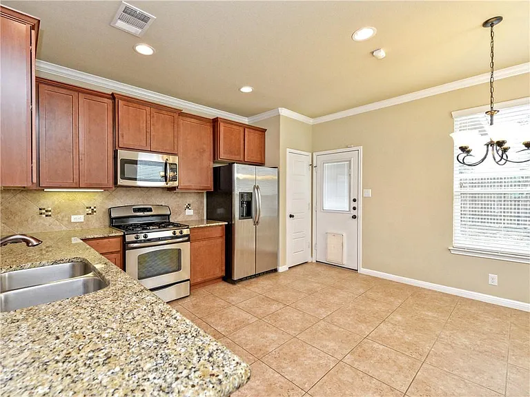 9205 Sweetgum Dr #154 — Photo 12
