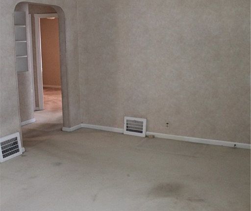 3rd image of 20704 Mountville Dr