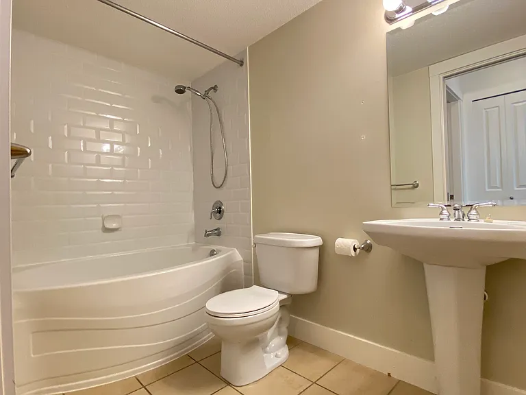 2338 Western Pkwy #308 — Photo 9