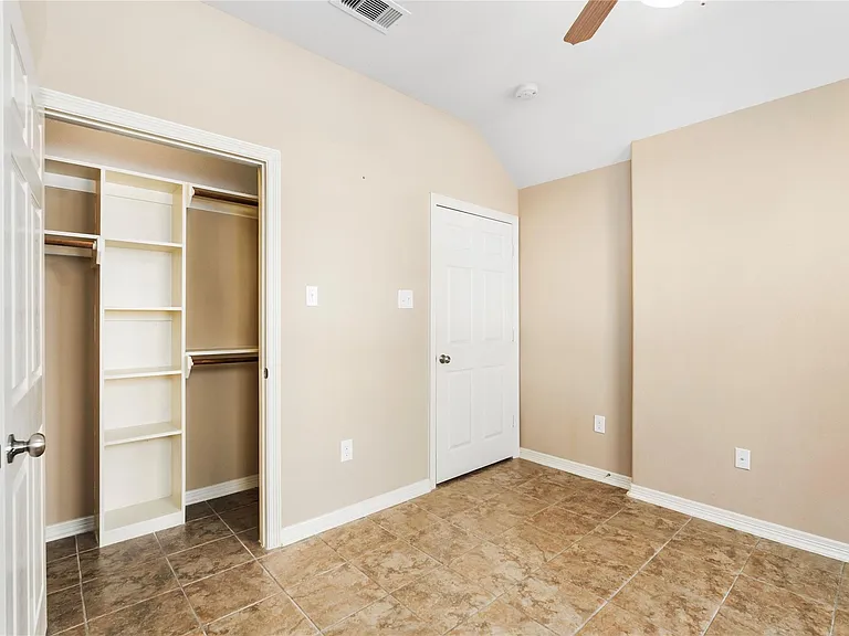 5212 New Orleans St — Photo 9