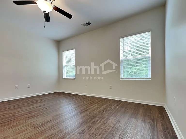 105 Orion Way — Photo 8